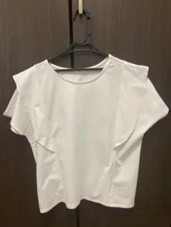 クラシカルエルフ　綿100％シルケット加工ラッフルショルダーTシャツ