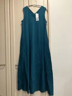 新品　UNIQLO マーセライズコットンAラインワンピース　グリーン
