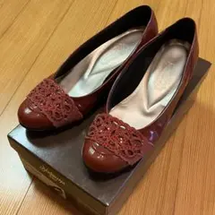 ヨシノヤ　エナメル　パンプス
