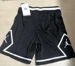 Jordan 黒 ショートパンツ ジャンプマンロゴ 【キッズMサイズ】