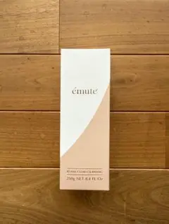 【新品未使用】emute エミューテ クレンジング　 /本日発送可能です！ emuteエミューテジェルクレンジング 250g ¥6600 | ARIA