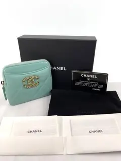 CHANEL 19 コインパース 小銭入れ 財布 カードホルダー マトラッセ