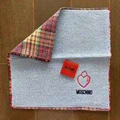 未使用　MOSCHINO ミニタオルハンカチ　モスキーノ　ハート　チェック