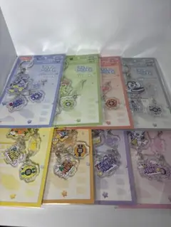 デジモンアドベンチャー　連結アクリルキーホルダー　全8種