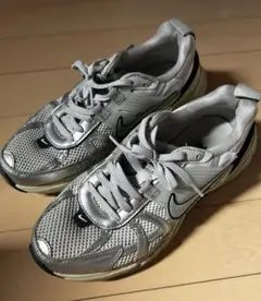 NIKE シルバー　24センチ　v2k