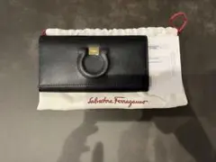 Salvatore Ferragamo 長財布 黒