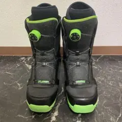 美品 FLOW スノーボードブーツ