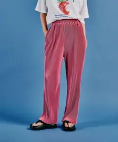 ピンク プリーツ ワイドパンツ