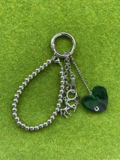 Item thumbnail for item e324d964-8eb8-48ef-b331-85f9b34975be