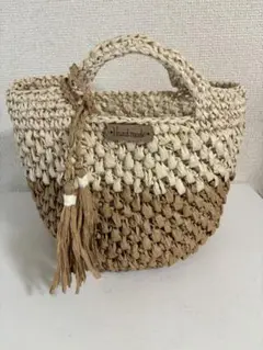 ペーパーヤーンのカゴバッグ。 1800円をお値下げします。