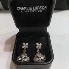 CHARLIE LAPSON フラワーピアス