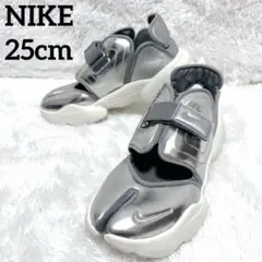 NIKE ナイキ アクアリフト シルバー 25cm NIKE公式】ナイキ アクア リフト ウィメンズシューズ.オンライン