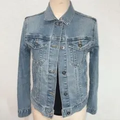 Item thumbnail for item a7a418f8-1ef0-40d7-863b-7290c0ff2e85