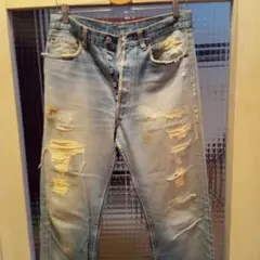 【値下げ】Levi's（リーバイス）ダメージジーンズ