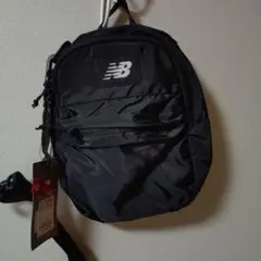 【新品未使用】ニューバランス　ショルダーバック