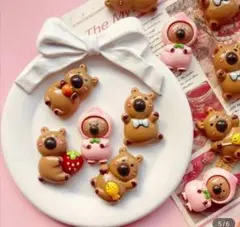 カピバラ5匹セット　裏にマグネットついています　ミニマグネットオマケ付き