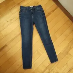 ダークブルー スキニーデニム アズールバイマウジー