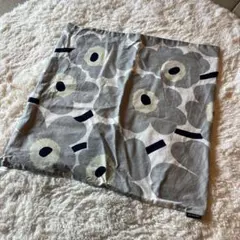 Marimekko グレー　ウニッコ　クッションカバー