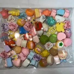 キャラクター型プラスチックマグネット約50個