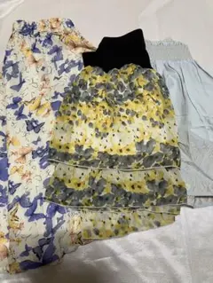 花柄スカート、3枚まとめ売り