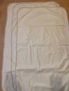 未使用　防水シーツ 70cm x 120cm 薄緑 キルティング三枚セット