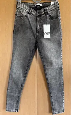 新品 ZARA SUPER SKINNY デニム 32 グレー