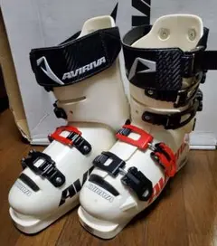 スキー AVIRIVA HORNET R130 28.0 27.5 28.5 AVIRIVA HORNET R130 28.0 27.5 28.5 - メルカリ