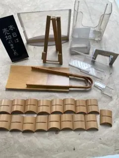 店舗ディスプレイ用品セット（ウインドウまわりグッズ色々）