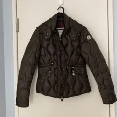 ダウンジャケット モンクレール