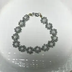 フラワーモチーフ ビーズブレスレット