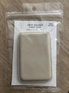 スリーコインズ　2WAYマグネットカードケース