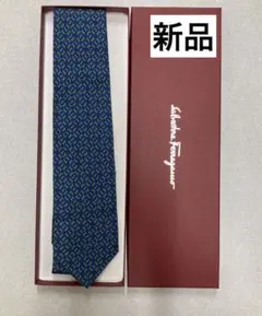 フェラガモ　ネクタイピン　ベルトバックル　3点セット　新品未使用！ フェラガモ ネクタイピン ベルトバックル 3点セット 新品未使用
