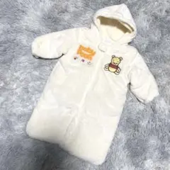d96【ディズニー】フーテッド ロンパース 暖か もこもこ 刺繍ロゴ ベビー70