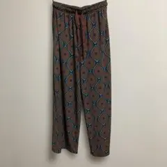 冷感パンツ パイズリー柄　ルームウェア　M Lサイズ