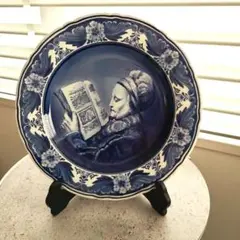 デルフト　Delft 絵皿　　本を読む老婦人