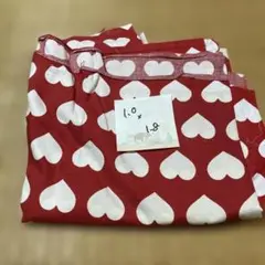 赤いハート模様の綿生地 1m×1m