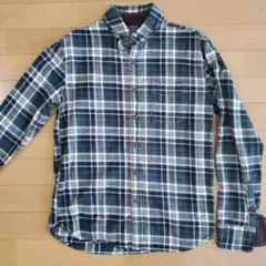 チェックシャツ