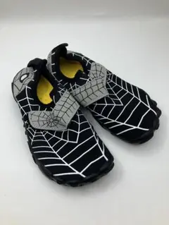 Item thumbnail for item 11108994-f66f-4c77-9a02-ab679cb3d5f5