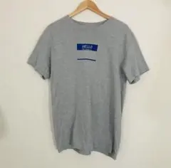HelloタグステッカーTシャツ M グレー　ユニセックス　送料込