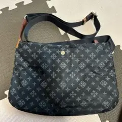 ラシット　ショルダーバッグ