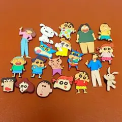 クレヨンしんちゃん　クロックスサンダルアクセサリー　ジビッツチャーム