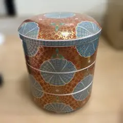 【新品未使用】庫山窯◇色絵手鞠 金彩 絢爛豪華◇三段重 前畑陶器 庫山窯 色絵手まり 三段重 おせち器 お正月 蓋付き 古