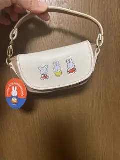 Item thumbnail for item 7a7411cd-7c89-49e1-8f02-35f4666f5715