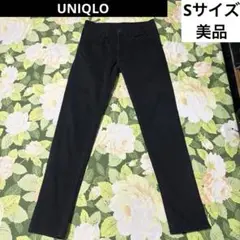 美品【値下げOK】UNIQLO スキニーパンツ　S 黒、ブラック　ストレッチ素材