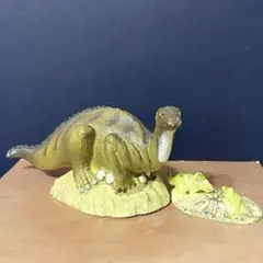 マイアサウラ&プロトケラトプス　フィギュアセット　サファリ製