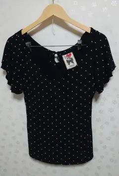 水玉模様フリル袖Tシャツ