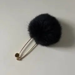 【未使用】FREDY&GLOSTER ブラック　ファーブローチ黒　秋冬デートに