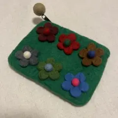 ネパール フェルト 花モチーフ ポーチ