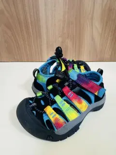 キーン KEEN サンダル　レインボーカラー　16cm