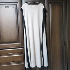 フレンチ袖ロングワンピース ベージュと黒